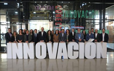 La Universidad Católica recibe a delegación de Tarapacá en el marco de su visita a universidades de Santiago para conocer centros de investigación e innovación.